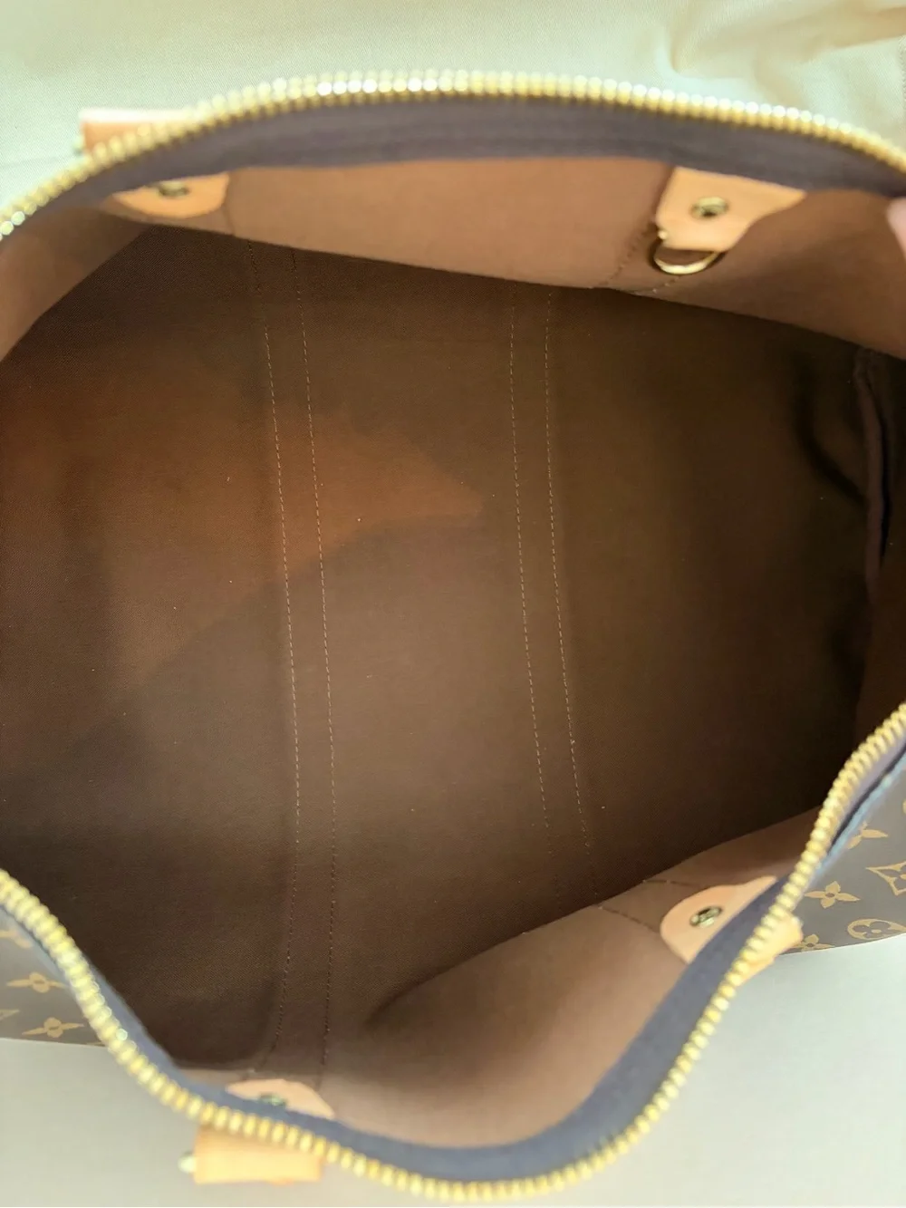 Louis Vuitton tag monogram